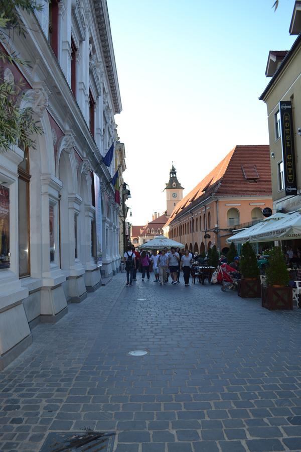 Casa Krone - Piata Sfatului Aparthotel Braşov Esterno foto