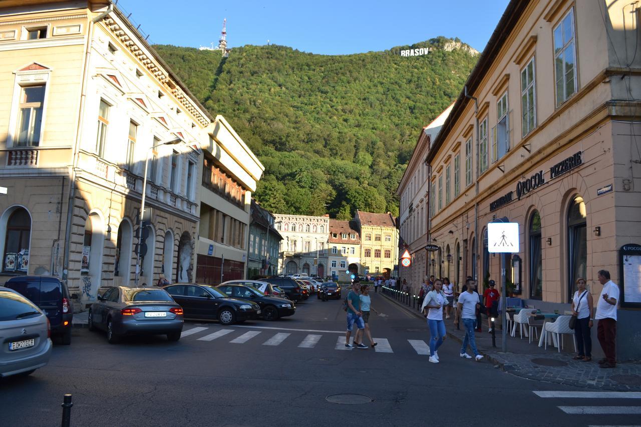 Casa Krone - Piata Sfatului Aparthotel Braşov Esterno foto