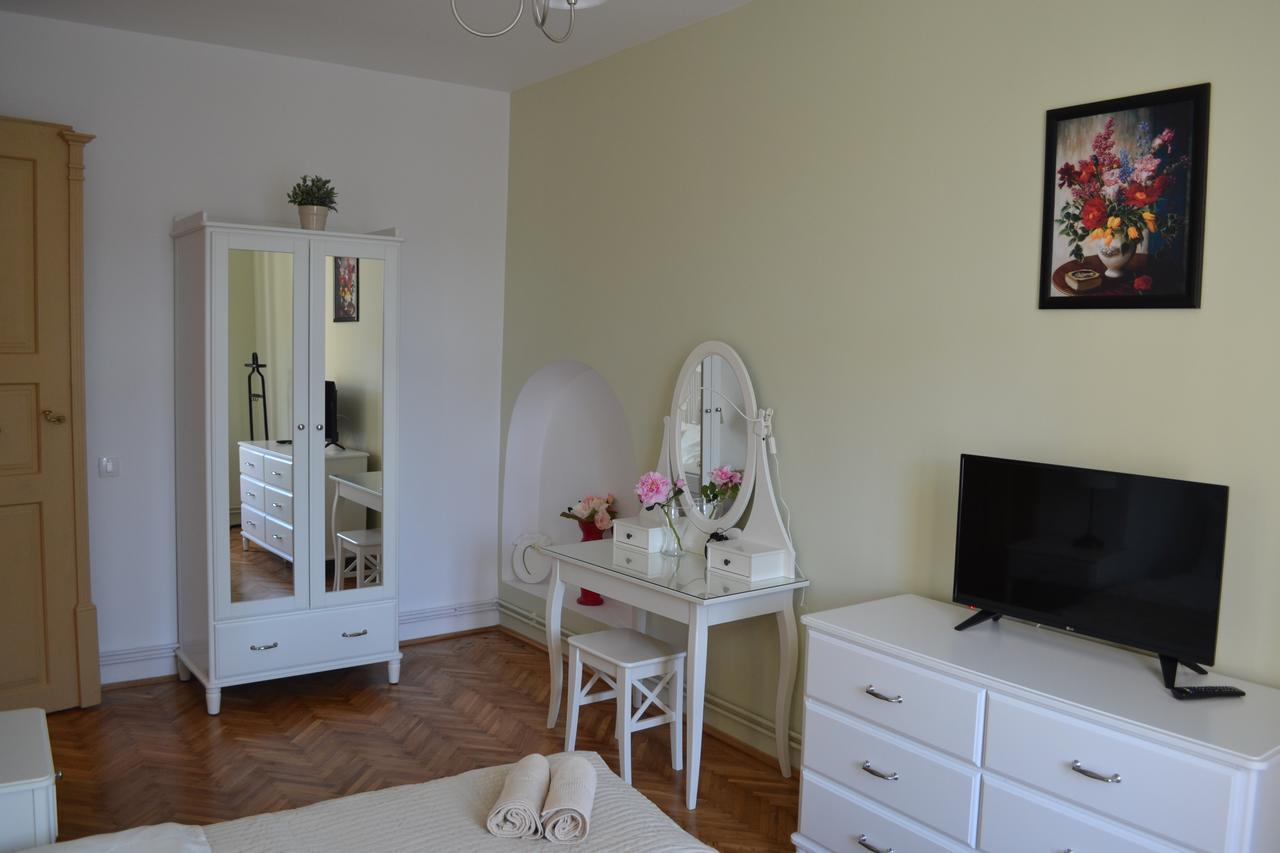 Casa Krone - Piata Sfatului Braşov Esterno foto