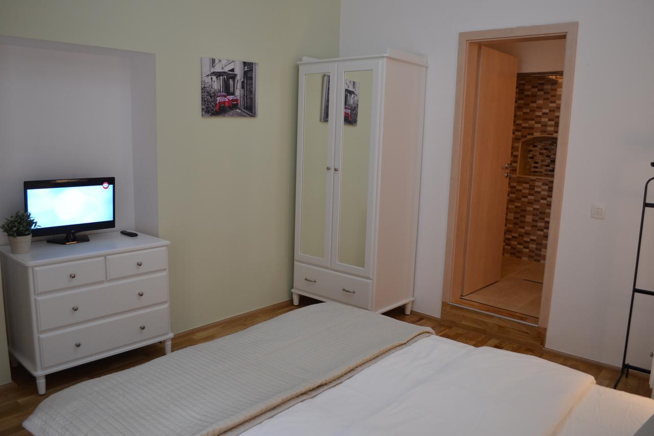Casa Krone - Piata Sfatului Braşov Esterno foto
